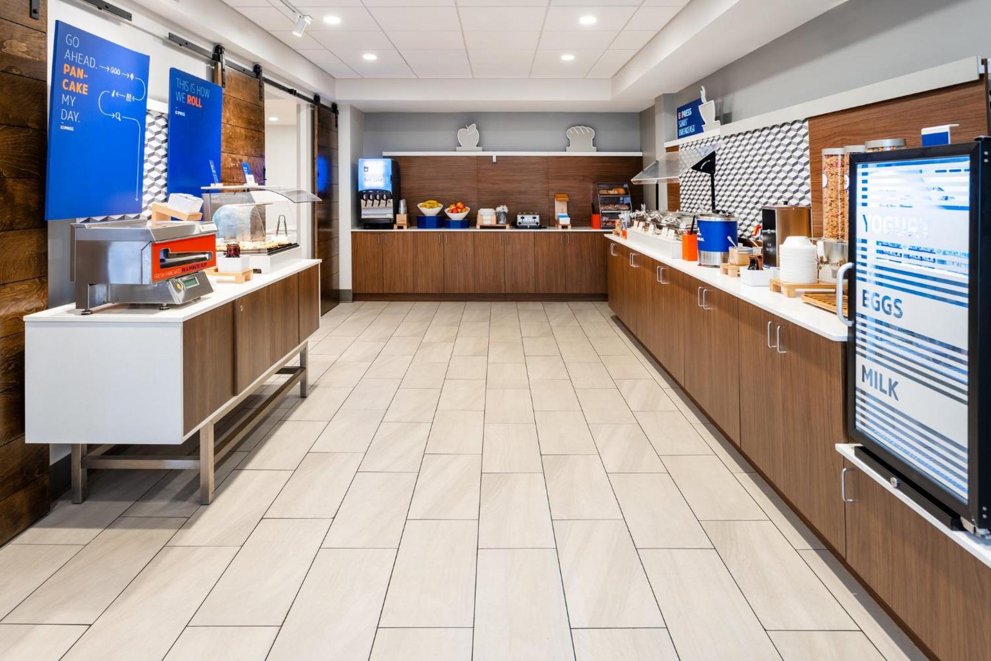 Holiday Inn Express Hotel & Suites Jackson - Flowood By Ihg Exteriör bild