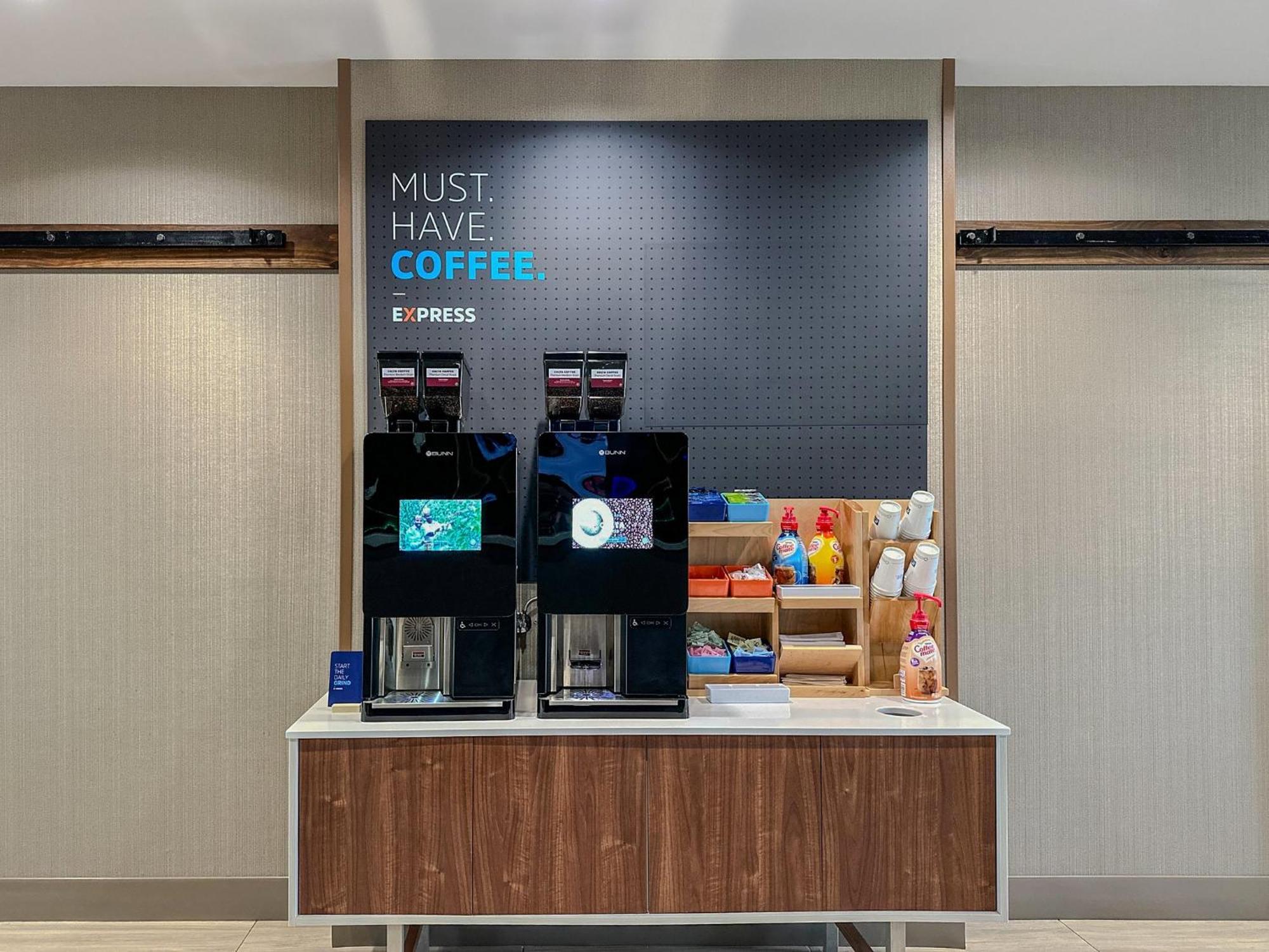 Holiday Inn Express Hotel & Suites Jackson - Flowood By Ihg Exteriör bild